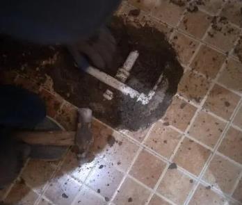 城阳卫生间漏水维修公司为您分享下卫生间渗水如何处理及注意事项